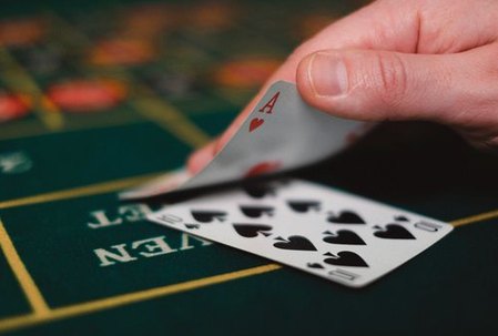 tiến lên F8bet